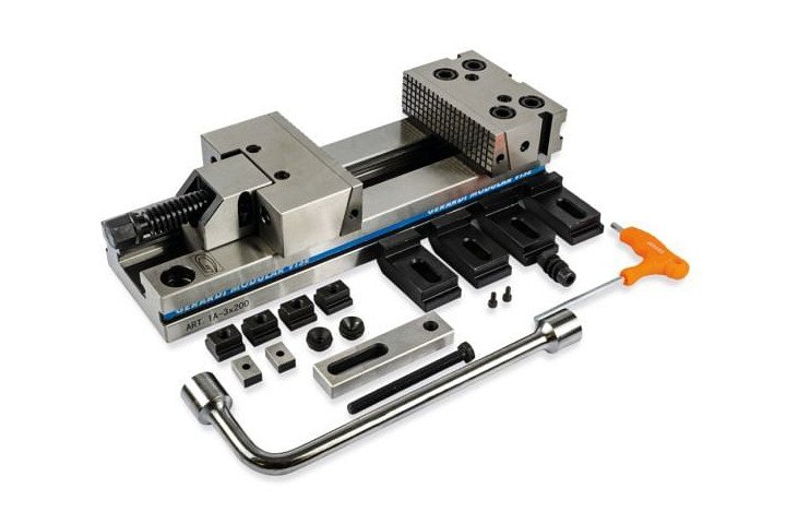 Takassan CNC Mengene - Yüksek Hassasiyetli Endüstriyel Mengene